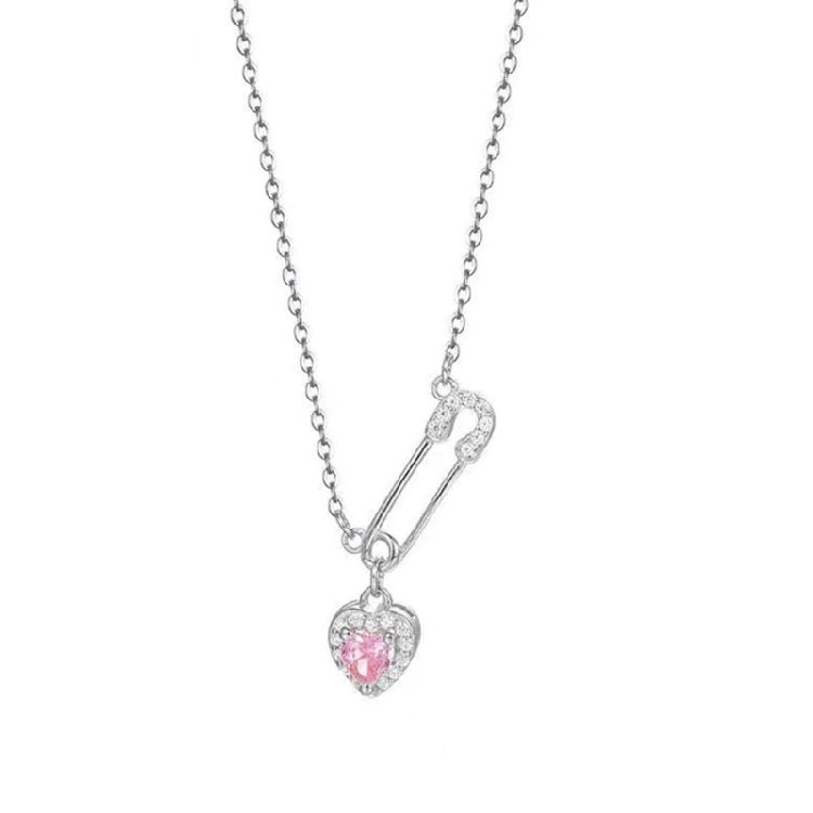Heart Pendant Necklace Safety Pin Necklace Women Accessory Alloy Texture Chain Jewelry for Casual and Special Occasion