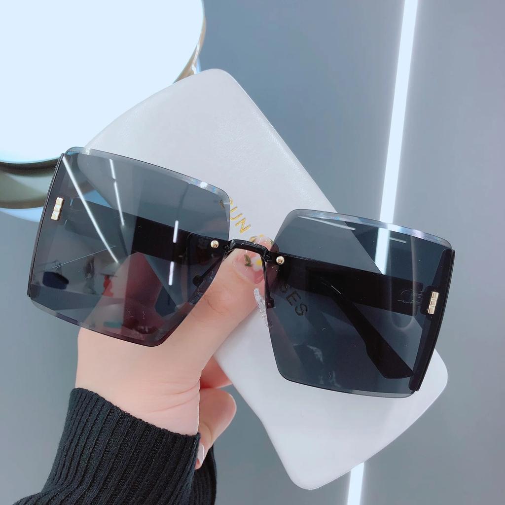 Fashion Gradient Frameless Women Sunglasses High-end Stylish UV Protection