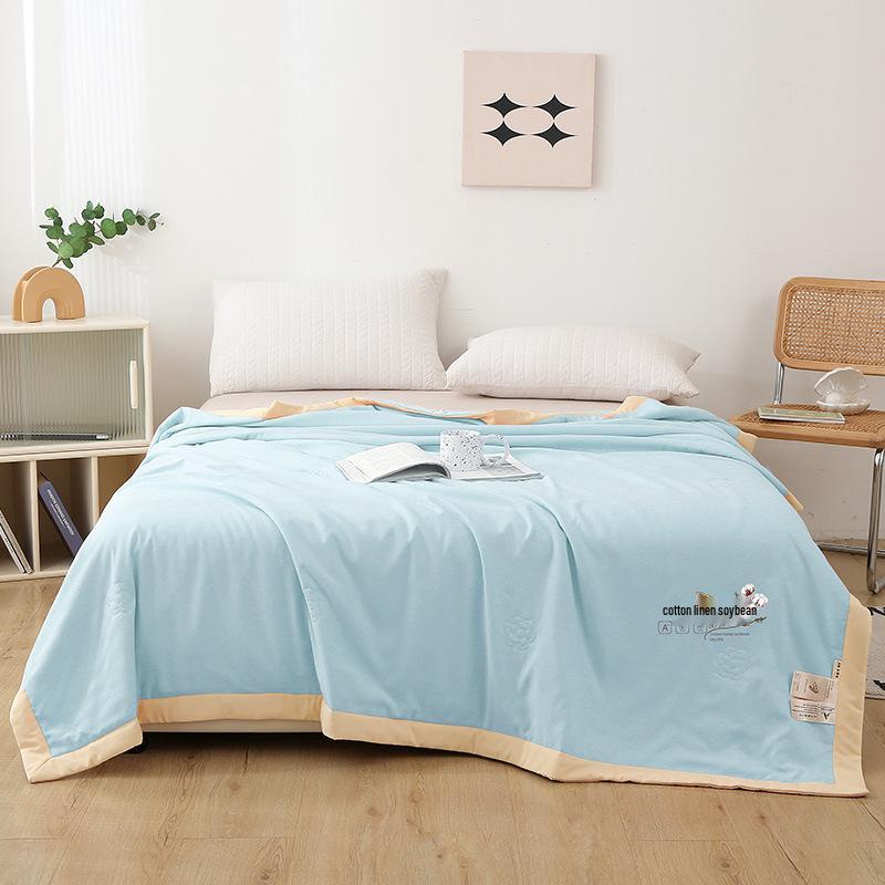 2026 Summer Cotton-Linen Quilt: Hand-Stitched Edging, Cool & Lightweight for Air Conditioning