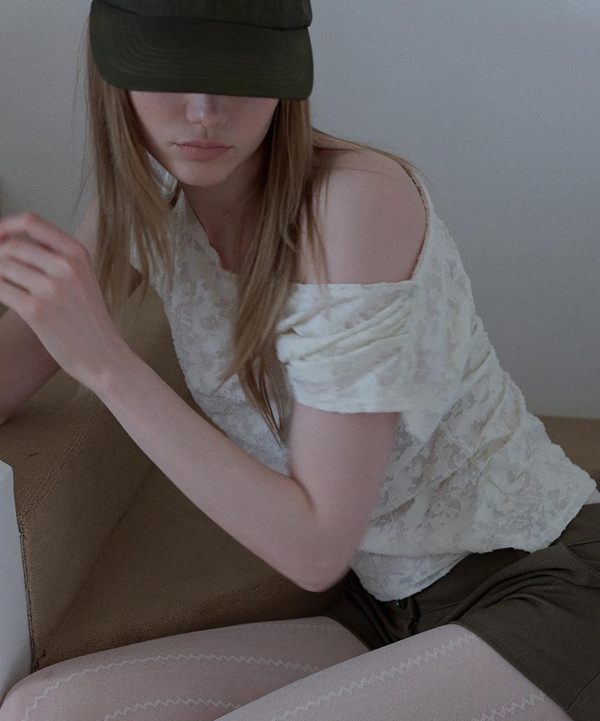 Unessin Jacquard Cowl-Neck Top_Ivory