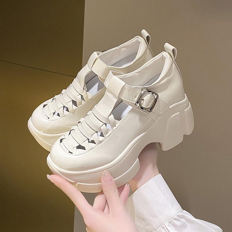 Scarpe da Ginnastica Chunky in Pelle Verniciata da Donna alla Moda Traspiranti Catena Tacchi Alti Stile Britannico Piattaforma Scarpe Casual Donna 7cm