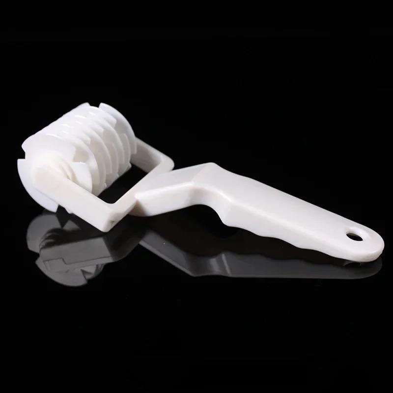 1pc Small/medium/large Pastry Checkered Roller Cutter, Household Baking Roller, for Dough, Cookies, Pies, Household Kitchen Baking Tools