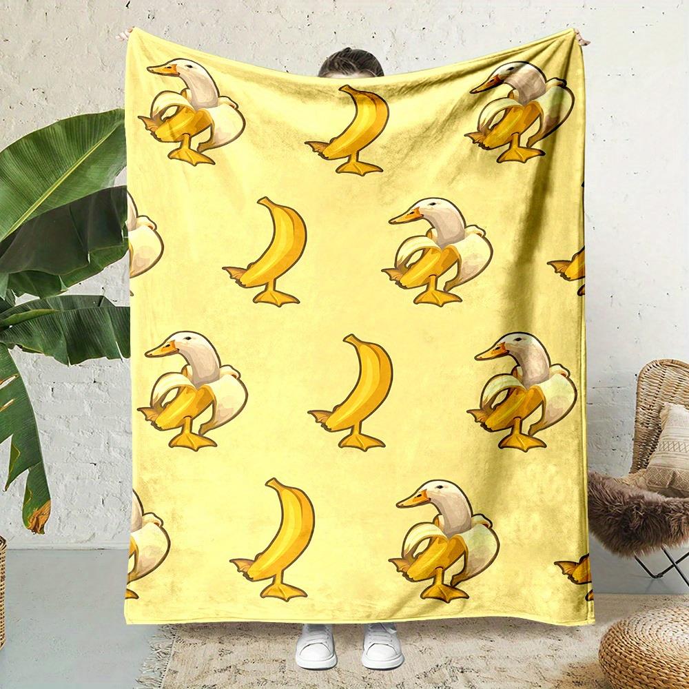 Duck and Banana Pattern Flannel Printed Blanket Suitable for All Seasons Suitable for Living Room Office Sofa and Travel