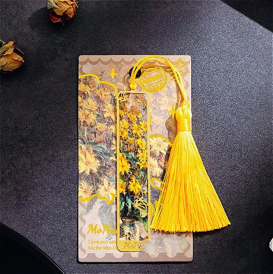 Vintage Metal Bookmark - Gold Foil Tassel Bookmark - Literary Style Bookmark - Gift for Reading Enthusiasts