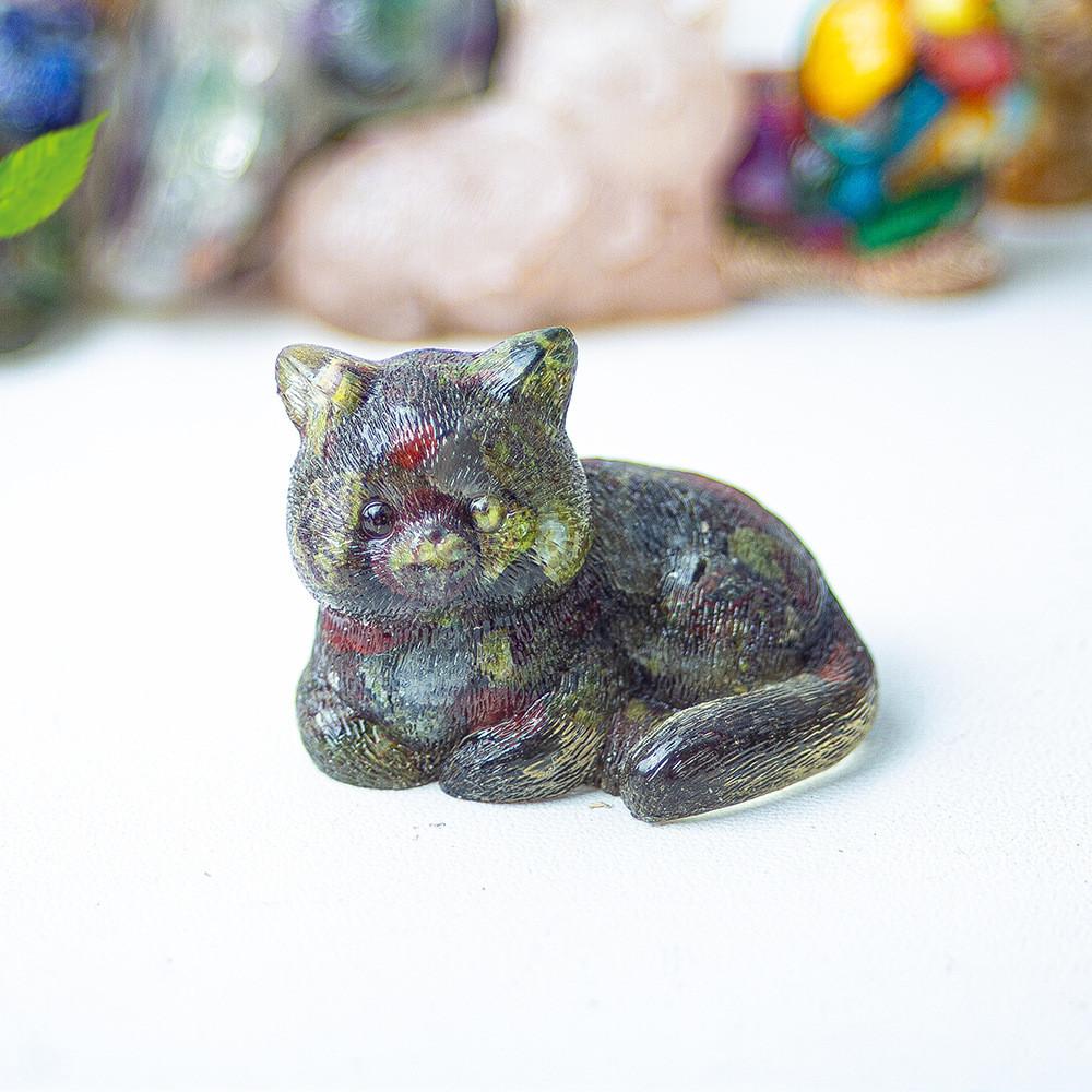 Cat Mini Figurine Resin Craft Home Office Desk Decor With Natural Crystal For Gift Giving