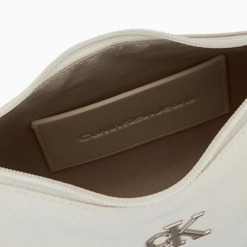 Calvin Klein Jeans Women Ckj Slick ShouldeR Bag 4k0009g Yas R 