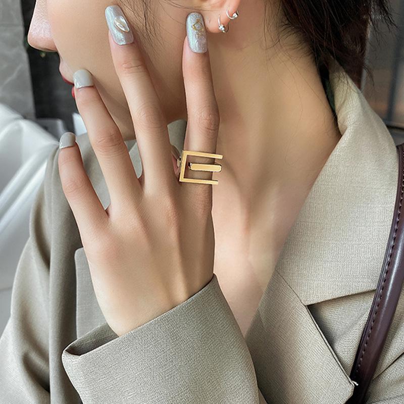 Square Titanium Steel Index Ring - Women's Fashionable European Cold Style, Simple Design, Small Plain Band