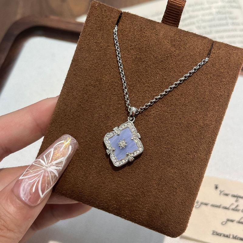 Italian Retro Court Style Buchi Window Grilles Purple Chalcedony Pine Four-Leaf Clover Set Necklace Bracelet Earrings Live Stream
