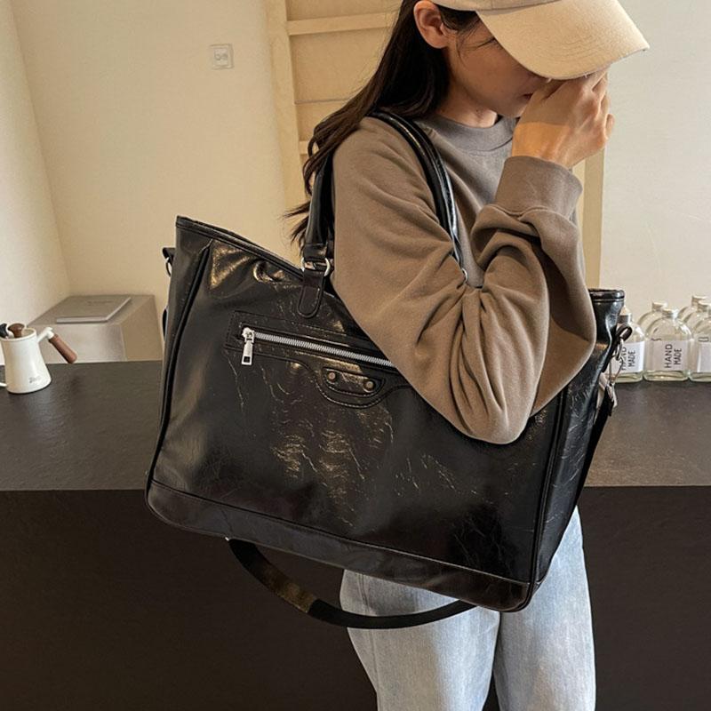 Leisure Large Capacity Tote Bag  New Women's Shopping Travel Red Handbags Retro PU Leather College Student One Shoulder Bags