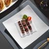 Elegancka, nieregularna porcelanowa taca serwingowa w stylu nordyckim do dań gorących i zimnych – Idealna do restauracji zachodnich, na wołowinę i owoce morza.