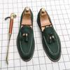 Fashion Luxury Designer Men Suede Tassels Blue Green Oxford Brogue Shoes Moccasins Wedding Prom Homecoming Party Footwear Zapatos Hombre