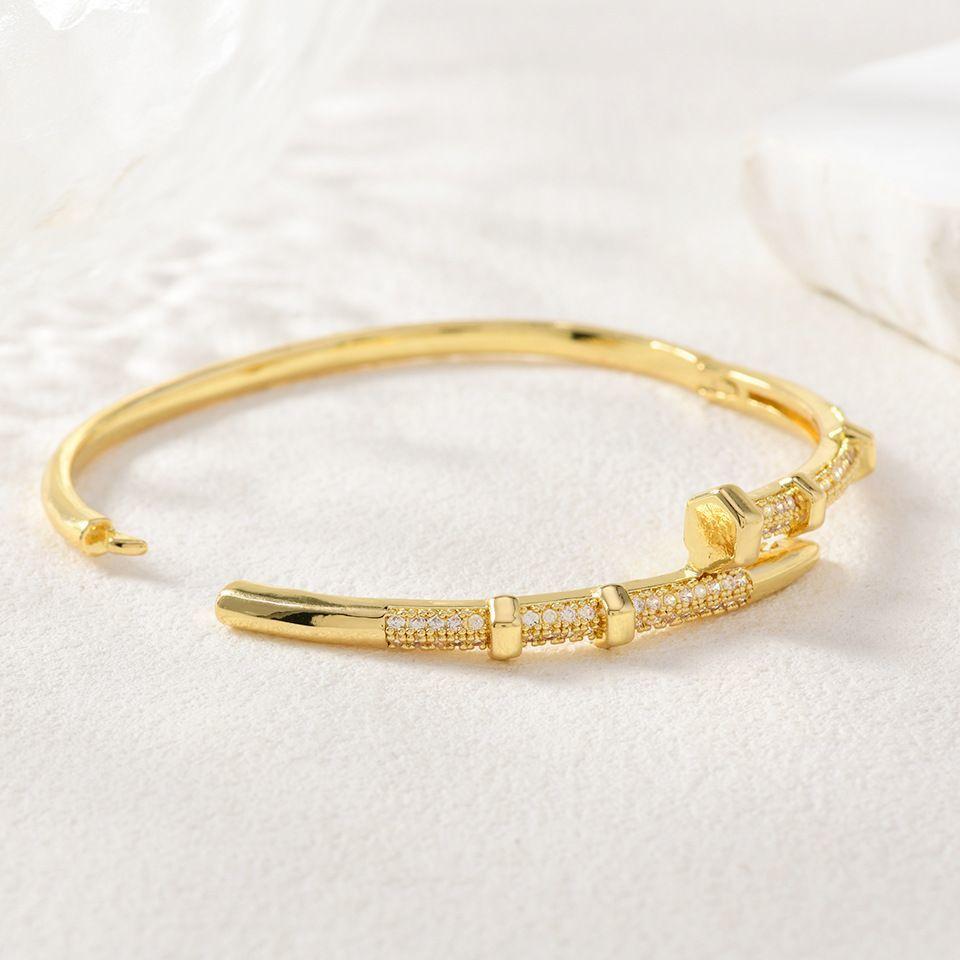 Luxurious Fashion Style Bracelet Set with Zircon Copper Snake Tail Style Staggered Open Bracelet Jewelry