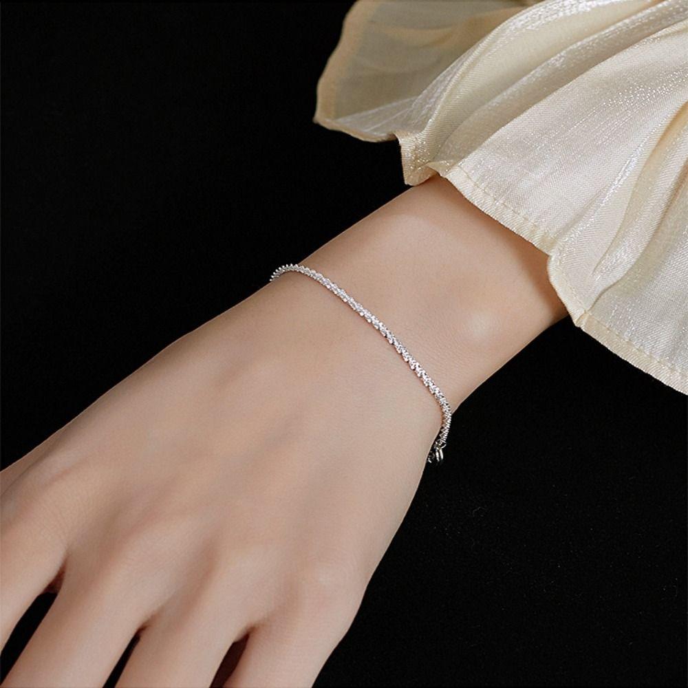 Silver Simple Metal Bracelet Elegant Shining Bracelet Temperament Thin Chain Bracelet Women
