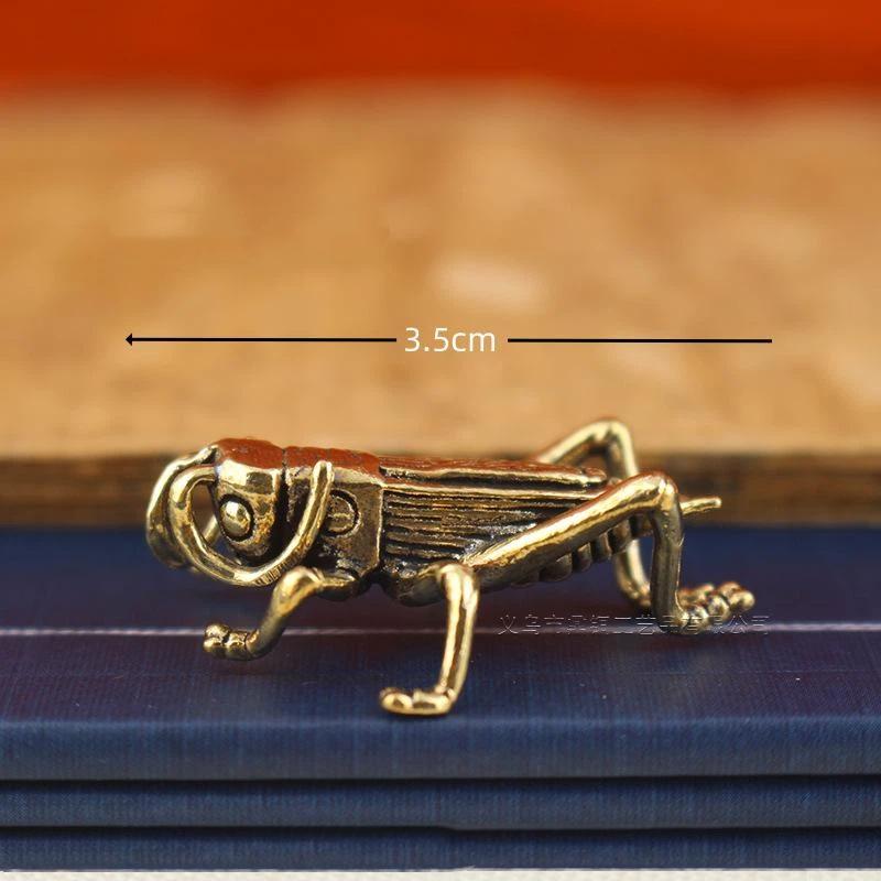 Solid Brass Mini Insect Figurines Retro Aged Finish Hand Carved Detailed Decor for Living Room Cabinet Collection Creative Gift