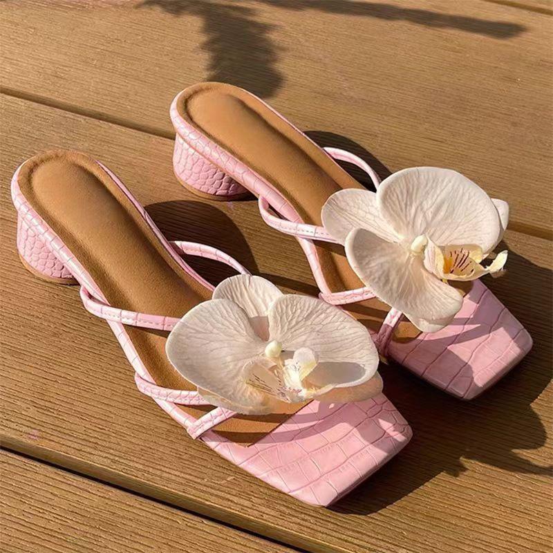 Designer Charms Hawaiian Romantic Bohemian Colorful Flower Accessories Summer New Elegant Women Slippers Casual Shoe Lace Charms