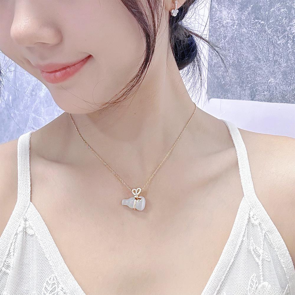 Korean Pearl Titanium Steel Versatile Choker - Luxury Women's Necklace