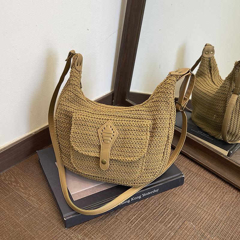 Large Capacity Woven Women's Bag, Commuting Bag, Crossbody Bag, Beach Style Dumpling Bag