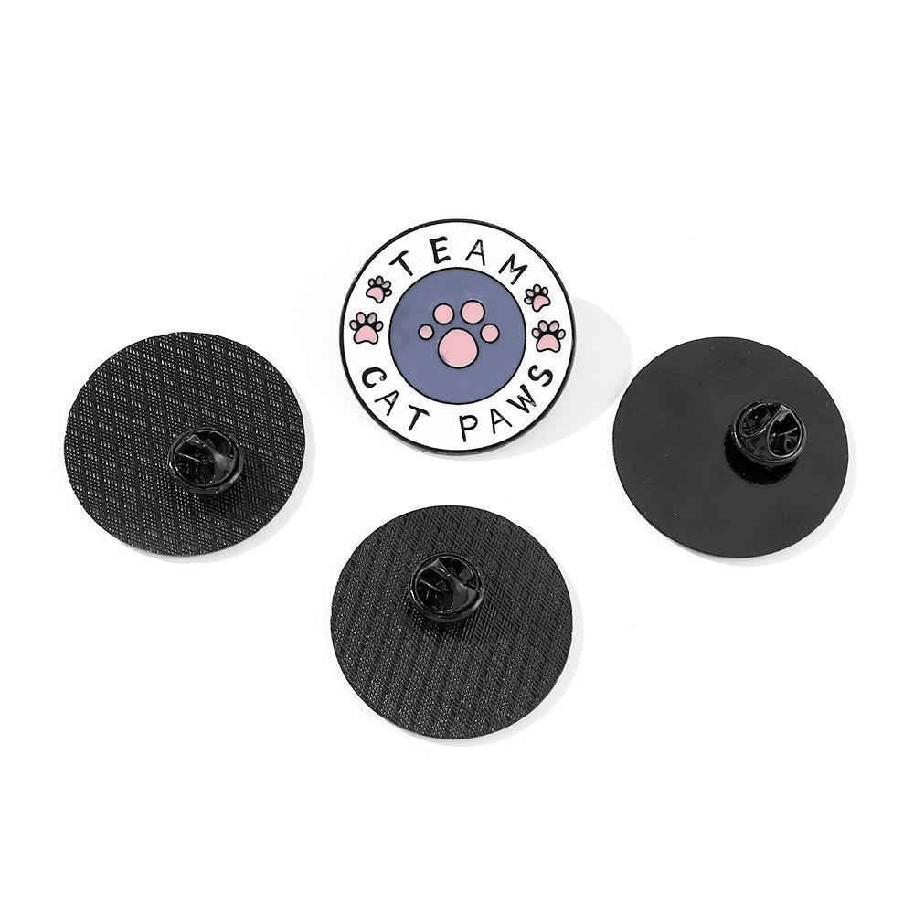 Cute Cat Paw Shaped Metal Badge Cartoon Animal Brooch For Decoration