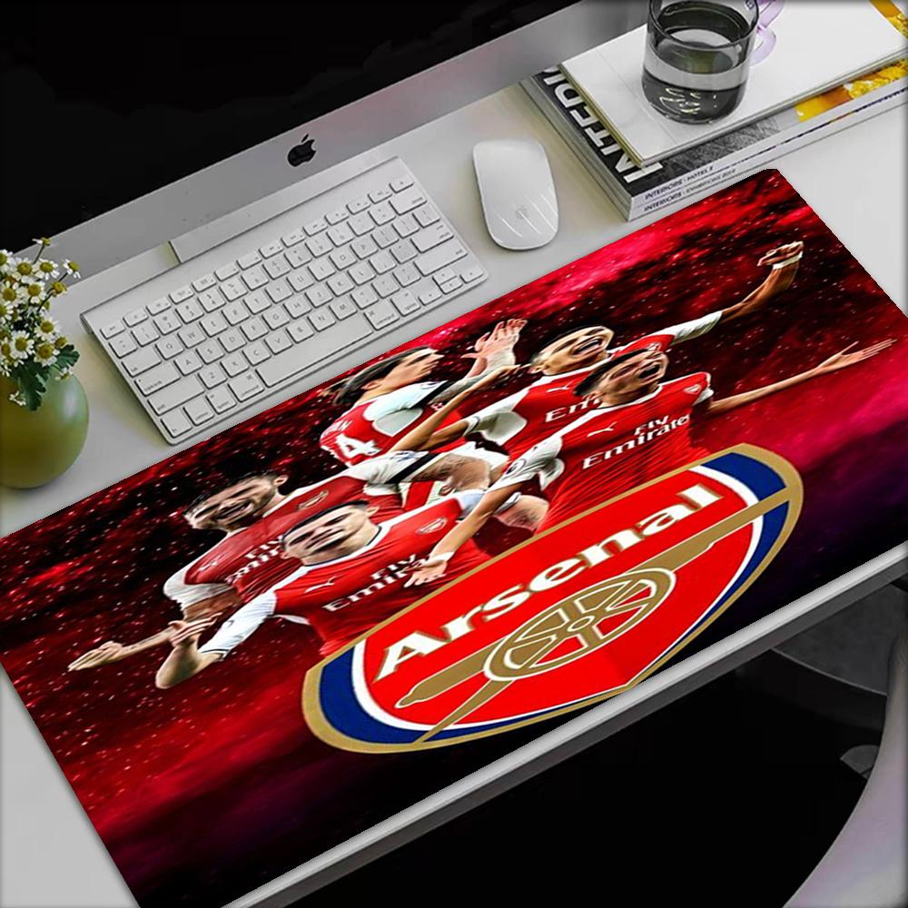 Arsenal Football Club Thema Muismat, Antislip Rubberen Onderkant, Multifunctioneel Kantoor- & Huisdecor, Perfect voor Werkplek Personalisatie.