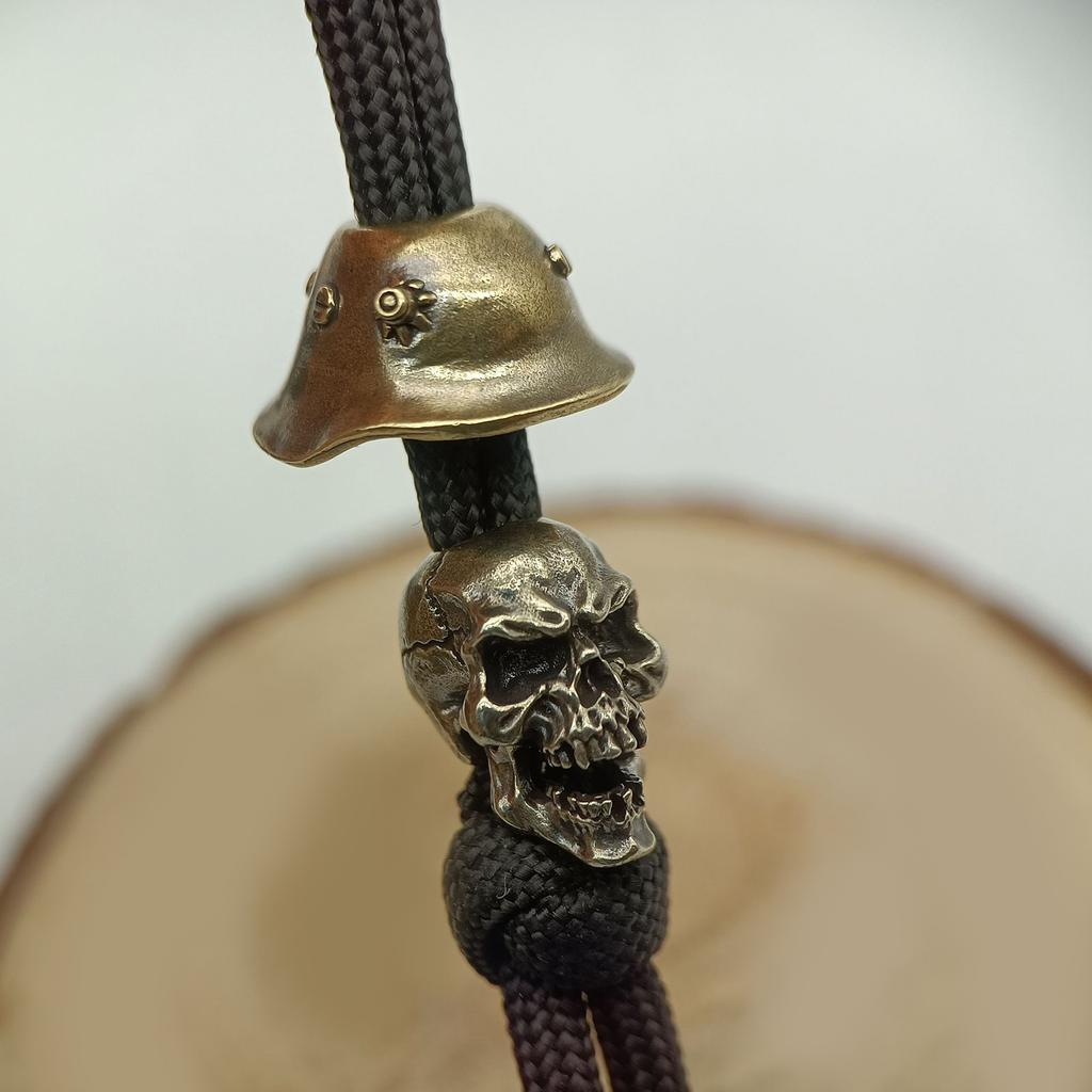Helmet Skull Soldier Shape Lanyard Bead DIY Brass Paracord Bead Vintage Parachute Cord Beads for Bracelets Pendants