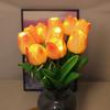 LED-belyste kunstige tulipaner Blomsterlampe Real Touch Falske Tulipaner Buket Natlys med Bånd til Valentinsdag Påske Hjem Køkken Bryllupsdekoration