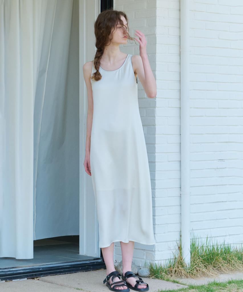 Avamolly Semi A-Line Slip Long Op (Ivory)