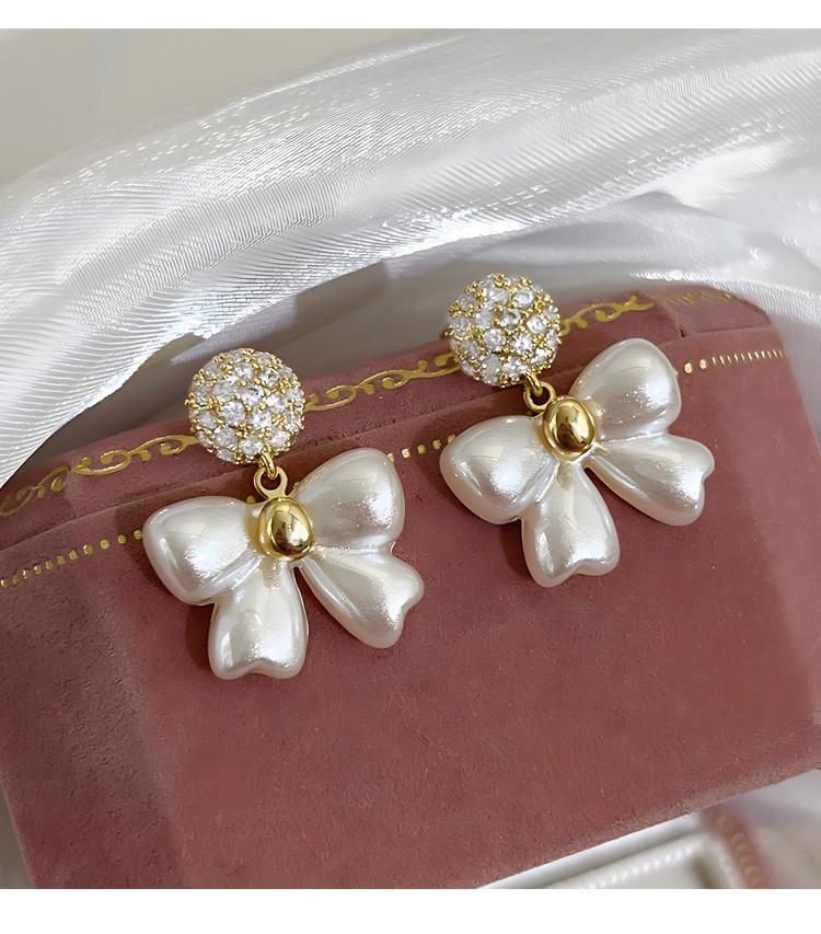 Niche bow earrings with fashionable design for women, 2026 new popular earrings, exquisite and simple accessories