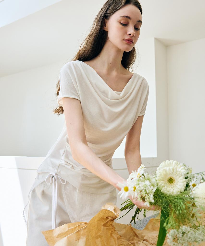 Deuloupisumeon Asymmetrical Tuck Draped T-Shirt [Black]