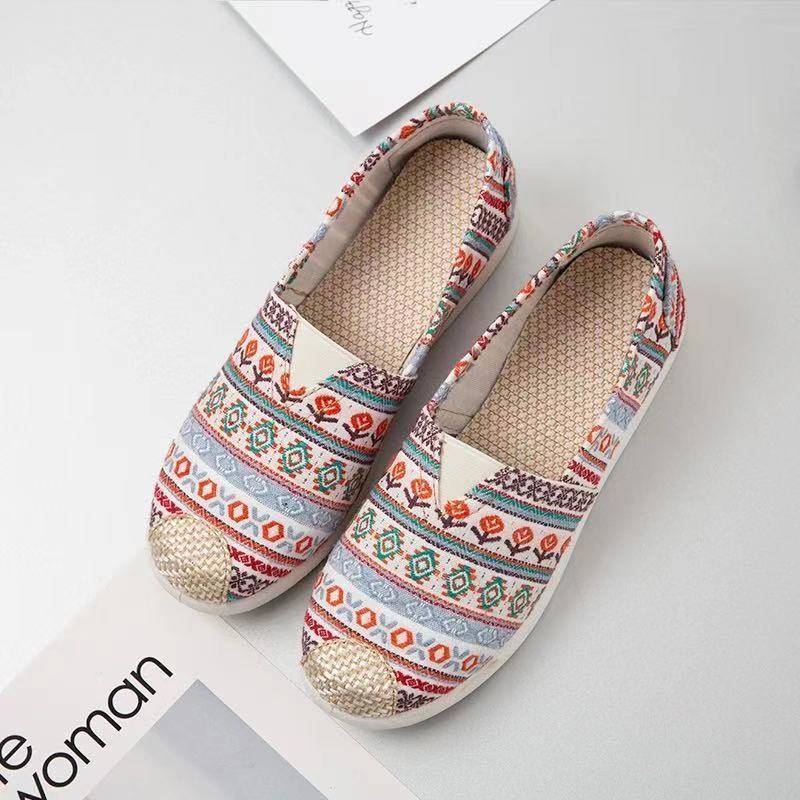 Versatile Canvas Women's Shoes 2024 New Flat Bottom Cloth Shoes Soft Sole Lightweight Casual Breathable Fisherman's Shoes Tenis