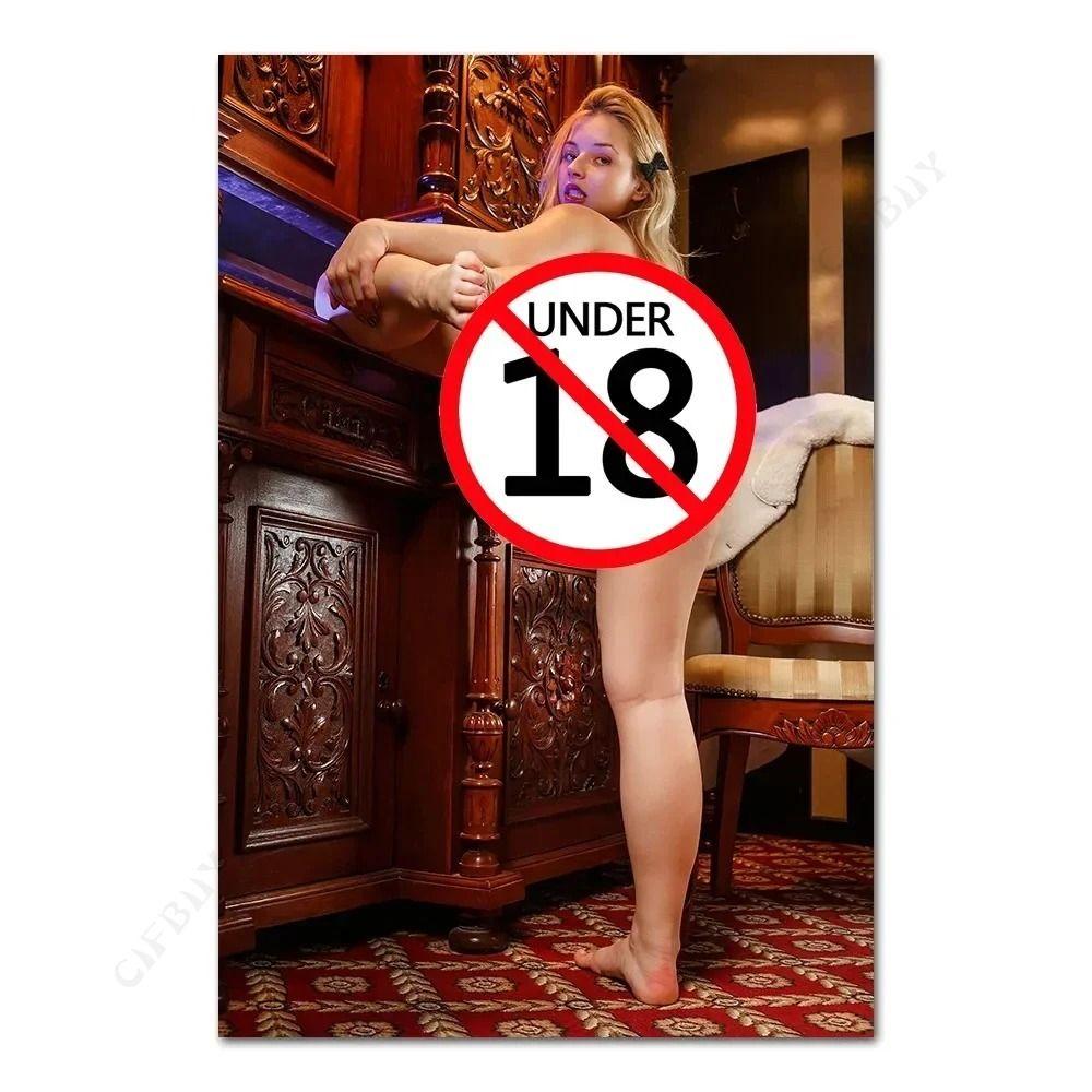 Vintage Pinup Girl Metal Wall Sign Retro Decor 20x30cm