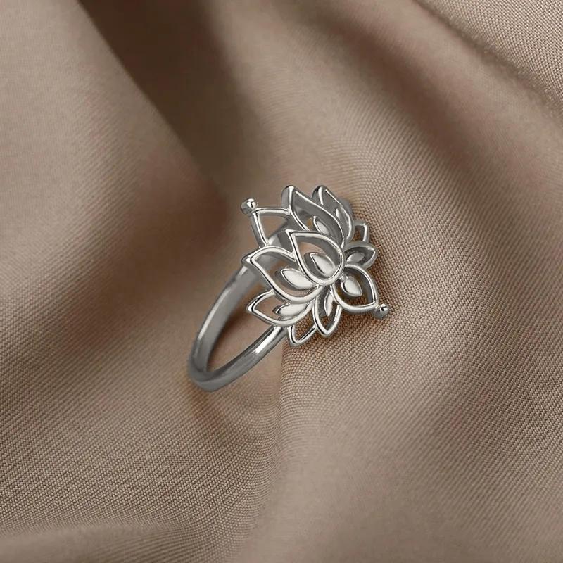 Huitan Romantisch Lotusbloem Ontwerp Vrouwen Vingerring Luxe Goudkleur/ Kleur Bruid Bruiloftsaccessoires Esthetische Sieraden