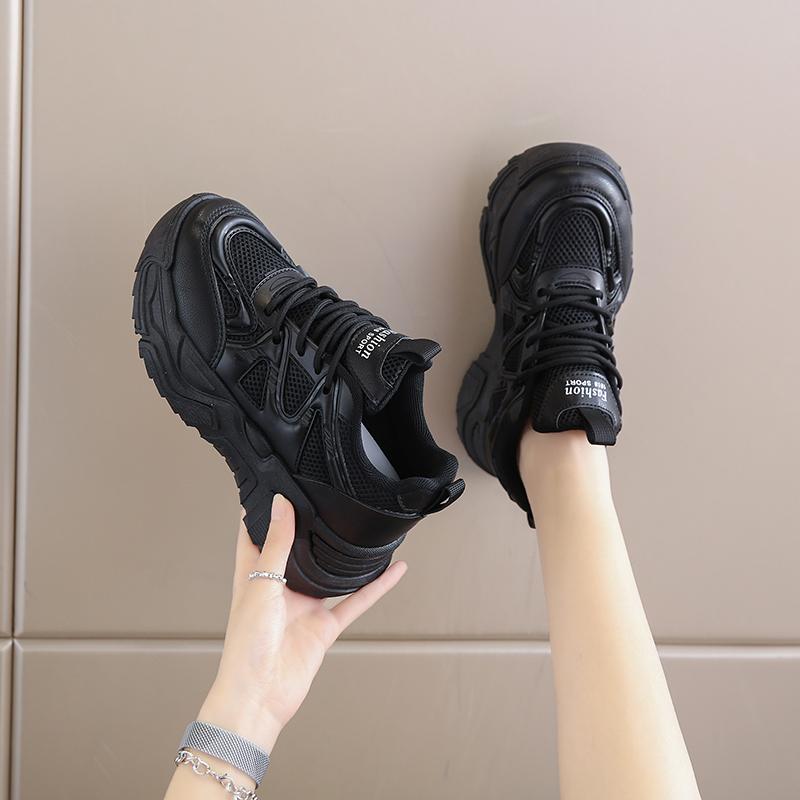Nouvelles Chaussures de Mode pour Femmes en Mesh à Bouche Basse Respirantes à Sangle Croisée, Semelle Épaisse Antidérapante Résistante à l'Usure, Baskets de Course Décontractées