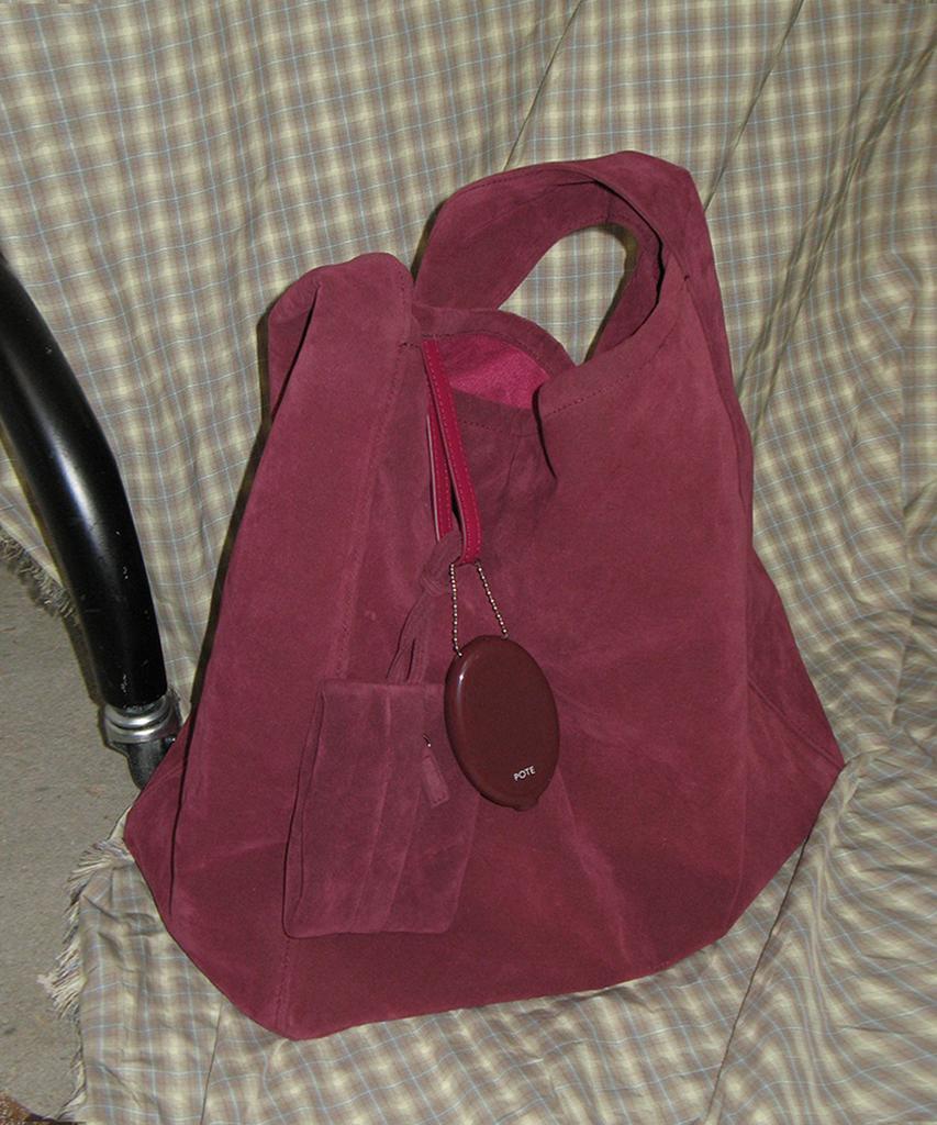 Pote 0007 Layered Pouch Hobo Bag_Suede Plum