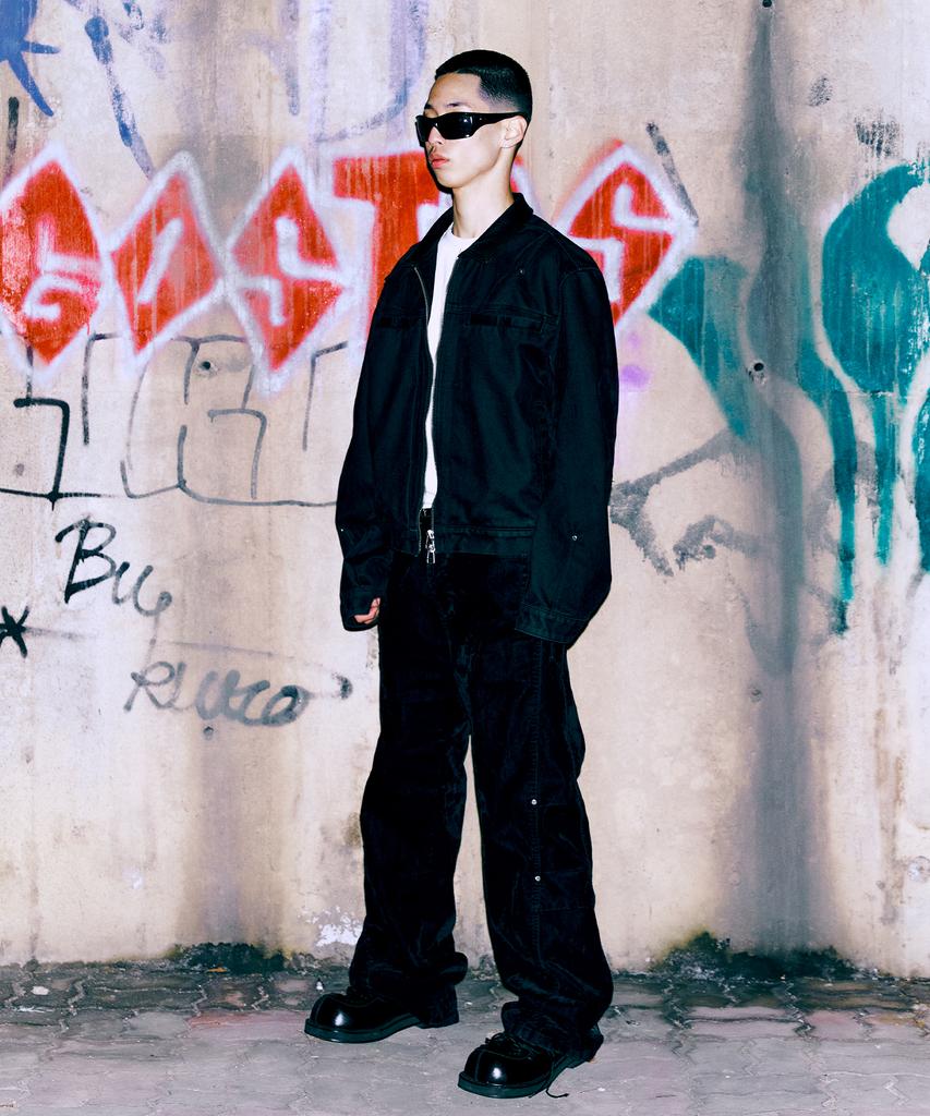ORDINARY PEOPLE Vintage Velvet Texture Curved Pants (Navy)