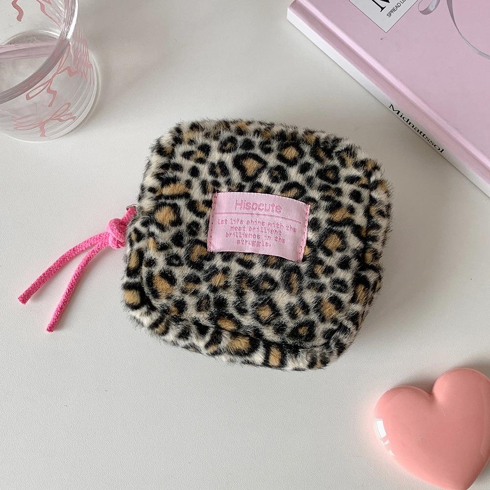 Retro Leopard Print Plush Small Square Bag Portable Sanitary Napkin Storage Bag for Girls Student Menstrual Bag Small Makeup Bag