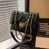 Bag Women's New Trendy Versatile Chain Rhombus Messenger Bag Premium Textured Shoulder Small Square Bag