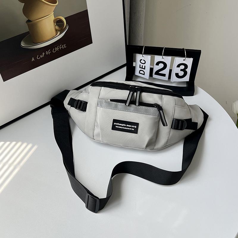 Schöne Lässige Mädchen Studenten Messenger Bag Personalisierte Japanischer Stil Retro Einfach Trend Brusttasche