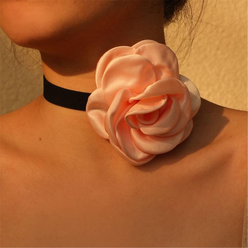 Elegant Choker Neckwear Collarbone Necklace Rose Choker Women Valentines Gift