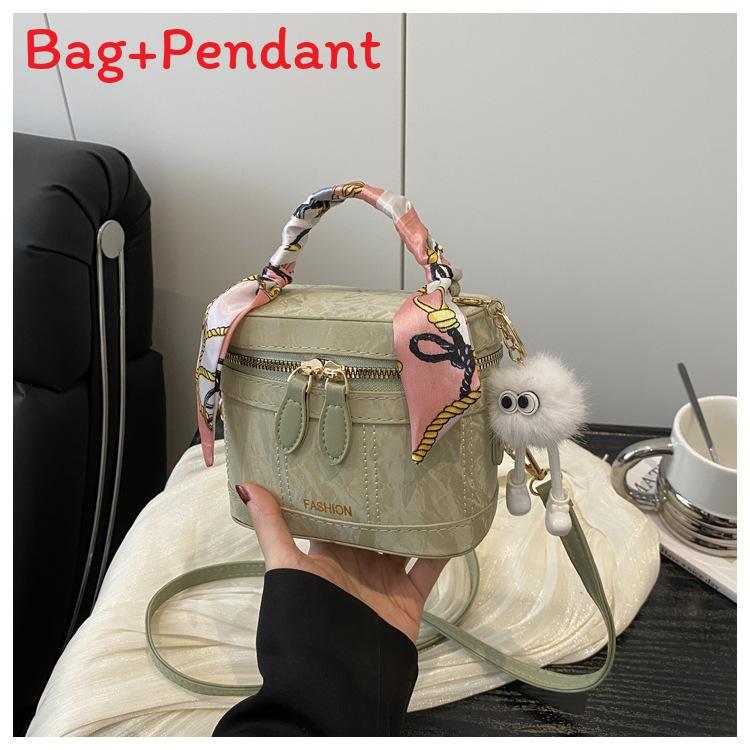 Trendy Small Handheld Bag For Women With Zipper Opening And Inner Phone Pocket