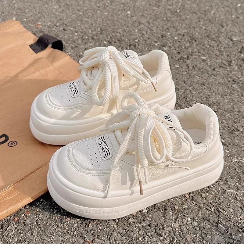 Thick Soled Casual Shoes For Women 2025 Spring New Korean Edition Fashionable Comfortable Flat Casual White Shoes Sneakers Women