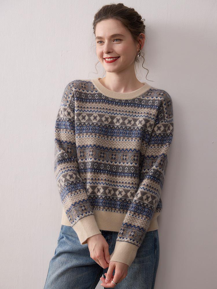 Color Block Stripe Cashmere Knit Women's Round Neck Loose Pullover Sweater for Autumn/Winter.