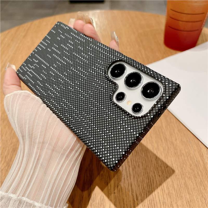 Kevlar Pattern Is Suitable for Samsung S25Ultra Carbon Fiber Mobile Phone Case with Built-in Magnetic Suction S24Ultra Hard Protective Case.