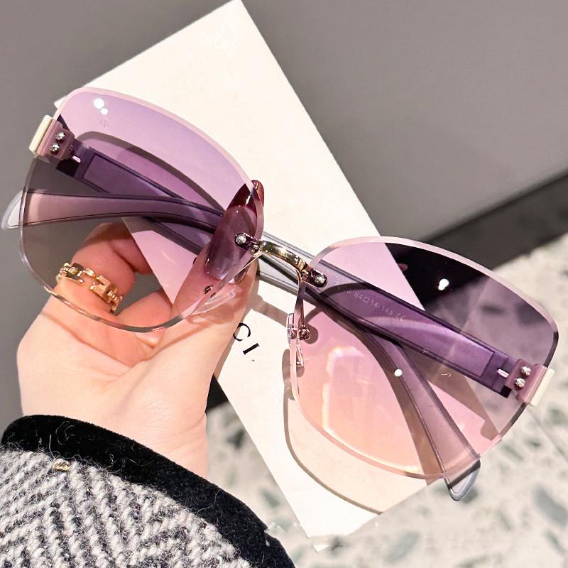 New Large Cat Eye Fashion Sunglasses for Women UV Protection Trendy Without Frame Cutting Edge DS-8208
