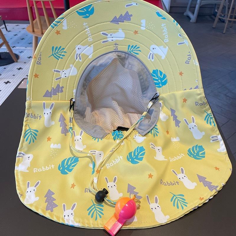 Casquettes de pêcheur d'été anti-UV pour enfants à large bord avec imprimé animal de dessin animé pour filles, casquette pare-soleil d'extérieur avec protection UV, casquettes de plage en maille pour enfants