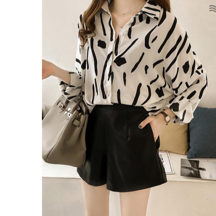 Autumn New Versatile Graffiti Printed Shirt Women's Long Sleeve Top Loose Large Size Han Fan Shirt Bottom Shirt