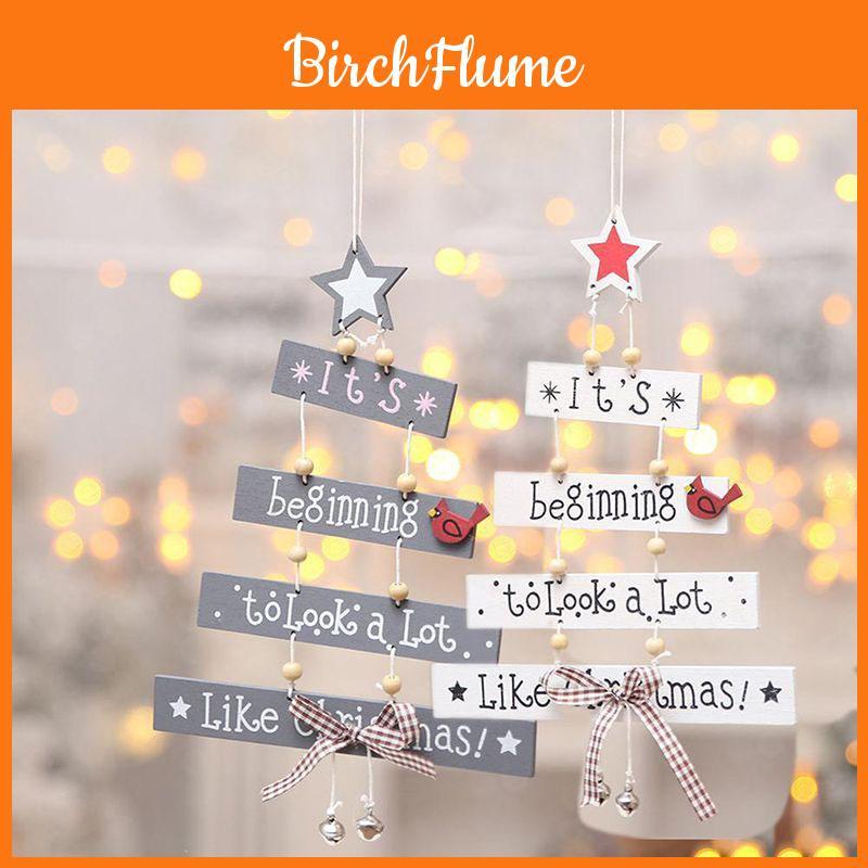 Fröhlicher Weihnachtsbaumschmuck aus hochwertigem Holz für festliche Heimdekoration