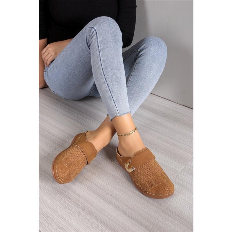 Slippers Women's European And American Baotou Metal Hollow Women's Shoes