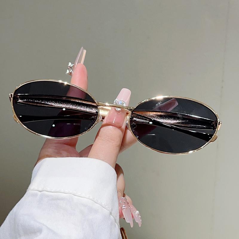 Retro Oval Glasses Female Stylish Vintage Outdoor Casual Shades Male Latest In Trendy Brand Designer Sunglasses UV400 Eyewear
