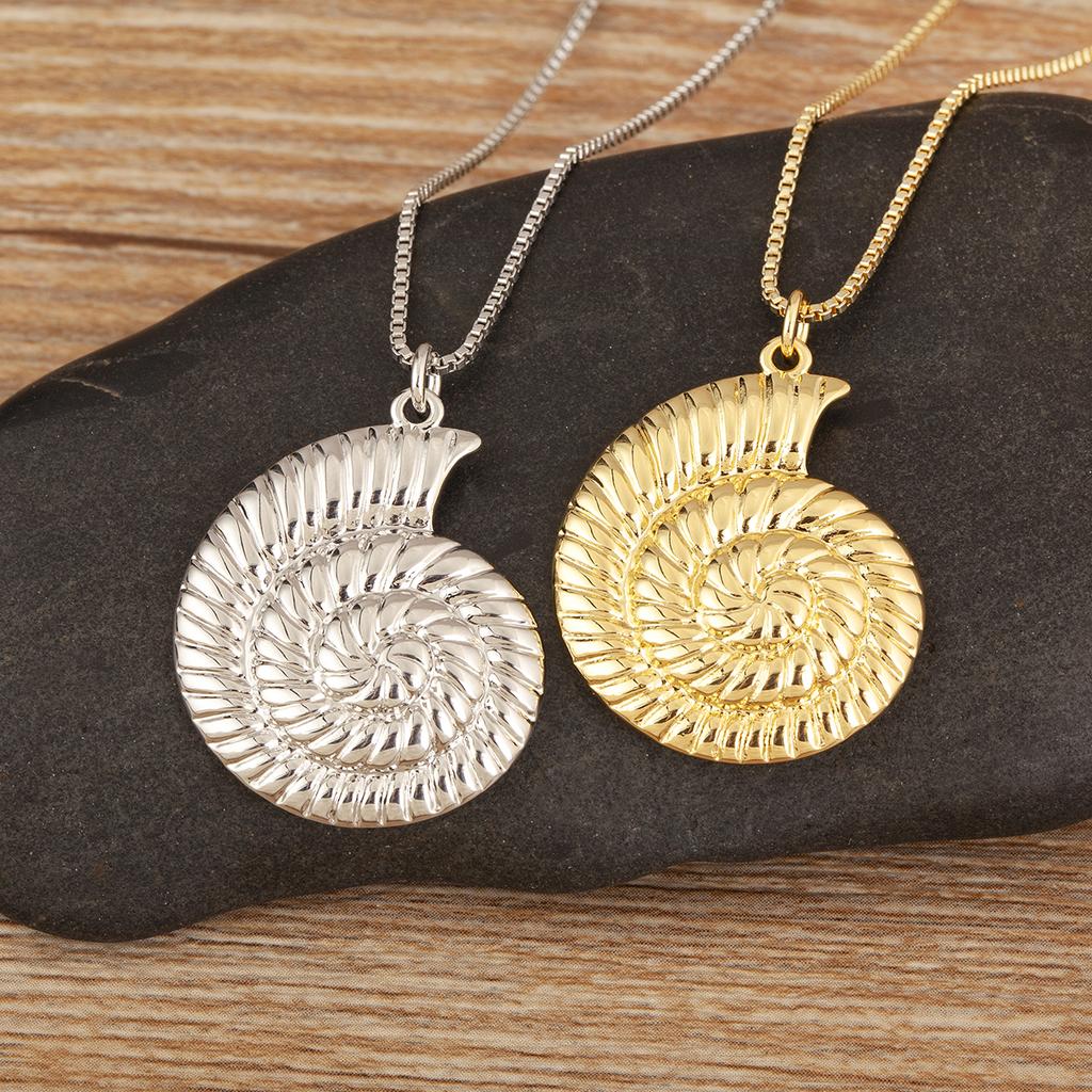 New Creative Design Snail Shape Personality Pendant Necklace For Women Men Pave Shiny Crystal Zircon Charm Jewelry Accessories