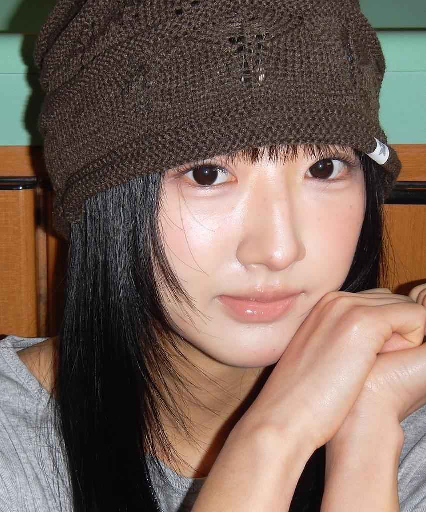 Kiibi Nostalgic Knit Beanie Dark Brown
